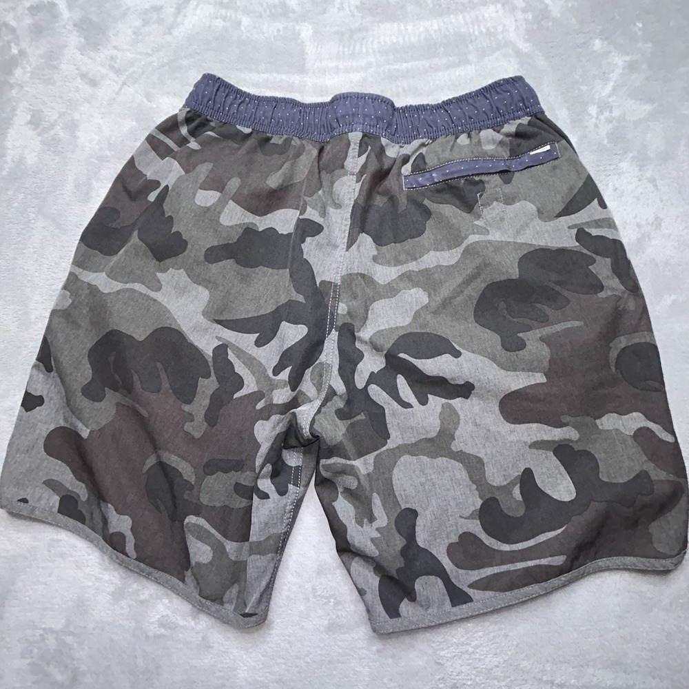Vuori Banks Shorts Mens Medium Camo Athletic Performance Drawstring 7" Inseam - Picture 2 of 13